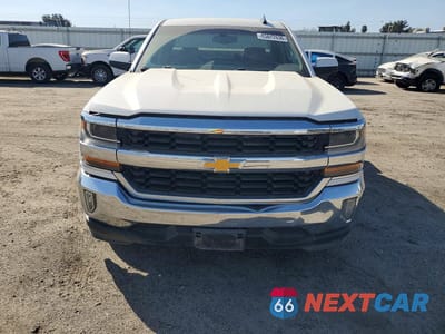 Piąte zdjęcie samochodu w środku: 2017 CHEVROLET SILVERADO C1500 LT VIN:1GCRCREC3HZ206121 - miniatura