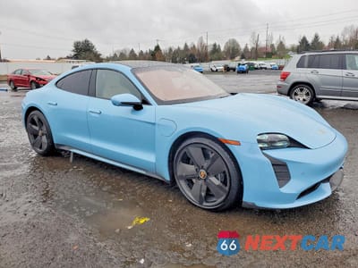 Czwarte zdjęcie samochodu z boku: 2020 PORSCHE TAYCAN TURBO VIN:WP0AC2Y11LSA71370 - miniatura