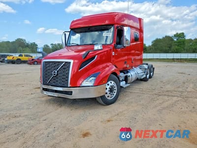 Drugie zdjęcie samochodu z przodu: 2021 VOLVO VN VNL VIN:4V4NC9EH4MN248460 - miniatura