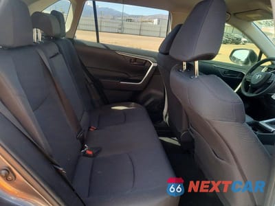 Zdjęcie 10 z 12 samochodu: 2020 TOYOTA RAV4 LE VIN:JTMF1RFV5LD057368 - miniatura