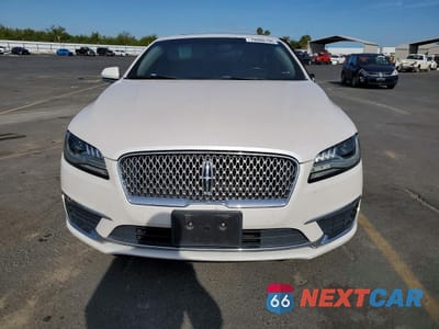 Piąte zdjęcie samochodu w środku: 2017 LINCOLN MKZ HYBRID RESERVE VIN:3LN6L5MUXHR646598 - miniatura