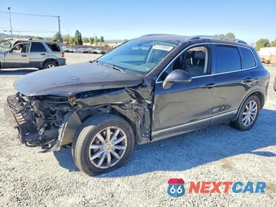 2015 VOLKSWAGEN TOUAREG V6 WVGEF9BP7FD006930 - główne zdjęcie licytacji z USA - miniatura