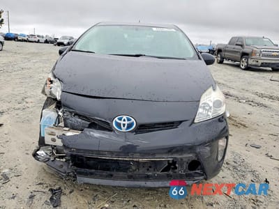 Piąte zdjęcie samochodu w środku: 2015 TOYOTA PRIUS FOUR VIN:JTDKN3DU7F0449709 - miniatura