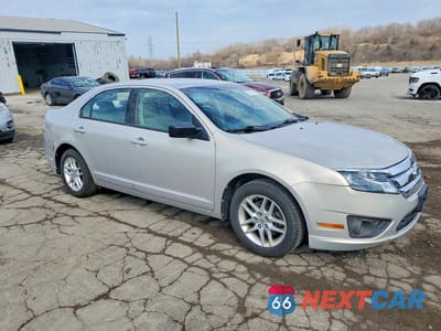 Czwarte zdjęcie samochodu z boku: 2010 FORD FUSION S VIN:3FAHP0GA4AR349196 - miniatura