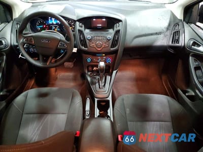 Zdjęcie 8 z 12 samochodu: 2016 FORD FOCUS SE VIN:1FADP3F21GL313029 - miniatura