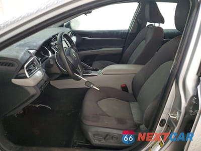 Zdjęcie 7 z 12 samochodu: 2018 TOYOTA CAMRY LE VIN:4T1B11HK7JU053284 - miniatura