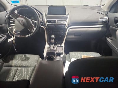 Zdjęcie 8 z 13 samochodu: 2019 MITSUBISHI ECLIPSE CROSS SE VIN:JA4AT5AA7KZ015605 - miniatura