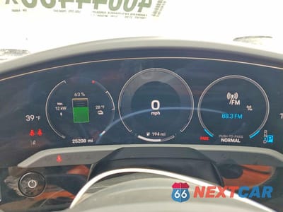 Zdjęcie 9 z 12 samochodu: 2025 PORSCHE TAYCAN 4S VIN:WP0AB2Y13SSA40686 - miniatura