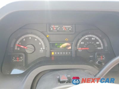Zdjęcie 8 z 10 samochodu: 2013 FORD ECONOLINE E450 SUPER DUTY CUTAWAY VAN VIN:1FDFE4FSXDDB19468 - miniatura