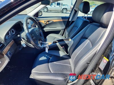 Zdjęcie 7 z 11 samochodu: 2009 MERCEDES-BENZ E 350 VIN:WDBUF56X39B369677 - miniatura