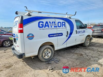 Trzecie zdjęcie samochodu z tyłu: 2024 GMC SAVANA G3500 PARATRANSIT CARGO VIN:1GTW7AF77R1178611 - miniatura