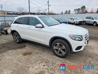 Czwarte zdjęcie samochodu z boku: 2017 MERCEDES-BENZ GLC 300 4MATIC VIN:WDC0G4KB3HF192809 - miniatura