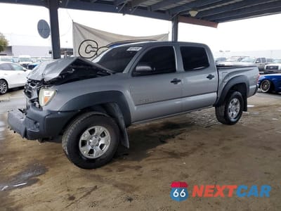 2015 TOYOTA TACOMA PRERUNNER 5TFJX4GN0FX049367 - główne zdjęcie licytacji z USA - miniatura