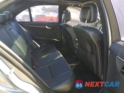 Zdjęcie 10 z 12 samochodu: 2012 MERCEDES-BENZ C 250 VIN:WDDGF4HBXCR198280 - miniatura