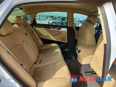 Zdjęcie 10 z 12 samochodu: 2017 GENESIS G80 3.8 VIN:KMHGN4JE8HU175789 - miniatura