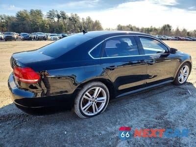 Trzecie zdjęcie samochodu z tyłu: 2014 VOLKSWAGEN PASSAT SE VIN:1VWBT7A30EC067914 - miniatura