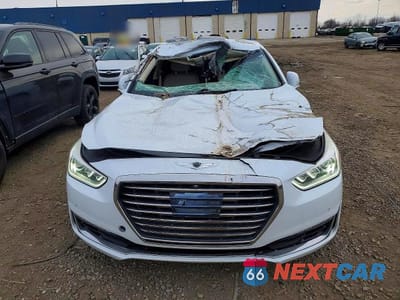 Piąte zdjęcie samochodu w środku: 2017 GENESIS G90 5.0 ULTIMATE VIN:KMHG54JH9HU030738 - miniatura