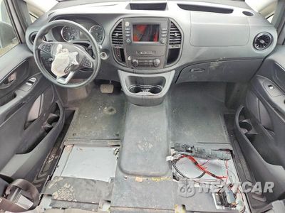 Zdjęcie 8 z 13 samochodu: 2023 MERCEDES-BENZ METRIS VIN:W1YV0CEY7P4322509 - miniatura