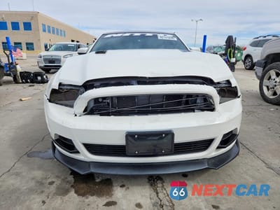 Piąte zdjęcie samochodu w środku: 2013 FORD MUSTANG GT VIN:1ZVBP8CF4D5219133 - miniatura