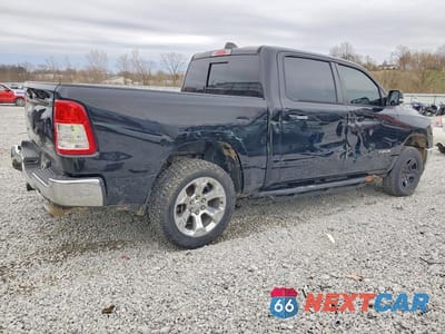 Trzecie zdjęcie samochodu z tyłu: 2019 RAM 1500 BIG HORN VIN:1C6SRFFT4KN876084 - miniatura