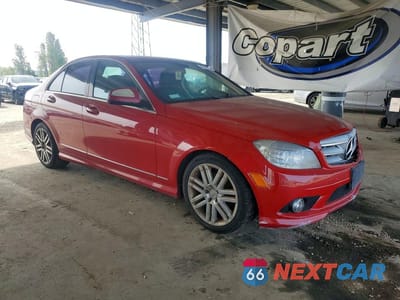 Czwarte zdjęcie samochodu z boku: 2009 MERCEDES-BENZ C 300 VIN:WDDGF54X39R044185 - miniatura