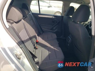 Zdjęcie 11 z 13 samochodu: 2013 VOLKSWAGEN GOLF VIN:WVWDM7AJ0DW069120 - miniatura