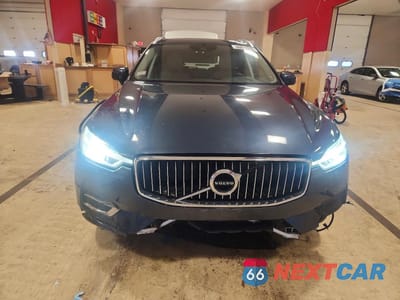 Piąte zdjęcie samochodu w środku: 2018 VOLVO XC60 T5 INSCRIPTION VIN:YV4102RL9J1027882 - miniatura