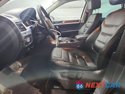 Zdjęcie 7 z 13 samochodu: 2012 VOLKSWAGEN TOUAREG V6 VIN:WVGFF9BP0CD002931 - miniatura
