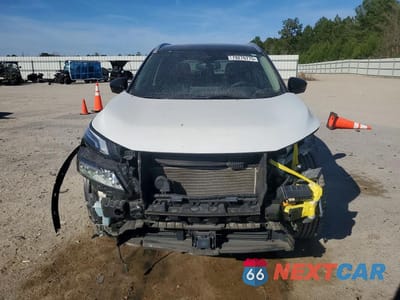 Piąte zdjęcie samochodu w środku: 2024 NISSAN ROGUE PLATINUM VIN:JN8BT3DC9RW380783 - miniatura