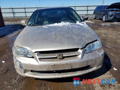 Piąte zdjęcie samochodu w środku: 2000 HONDA ACCORD SE VIN:JHMCG5670YC040193 - miniatura