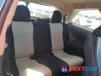 Zdjęcie 10 z 12 samochodu: 2012 TOYOTA YARIS 3-DOOR L VIN:JTDJTUD37CD509264 - miniatura