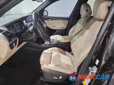 Zdjęcie 7 z 12 samochodu: 2019 BMW X3 SDRIVE30I VIN:5UXTR7C54KLF32518 - miniatura