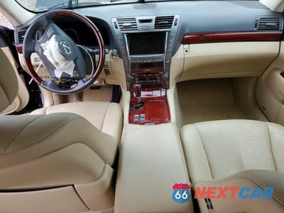 Zdjęcie 8 z 13 samochodu: 2008 LEXUS LS 460 L VIN:JTHGL46F385023908 - miniatura