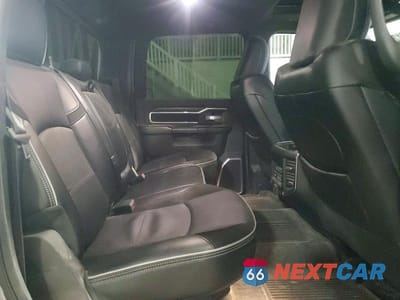 Zdjęcie 10 z 13 samochodu: 2024 RAM 3500 LARAMIE VIN:3C63R3EL4RG204548 - miniatura