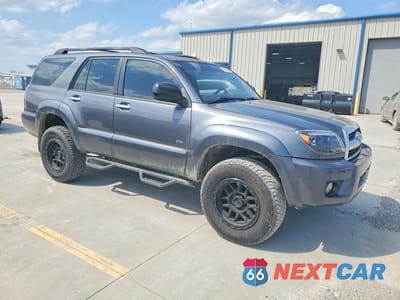 Czwarte zdjęcie samochodu z boku: 2007 TOYOTA 4RUNNER SR5 VIN:JTEZU14R278070732 - miniatura