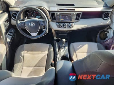 Zdjęcie 8 z 12 samochodu: 2015 TOYOTA RAV4 LE VIN:JTMZFREV0FJ028818 - miniatura