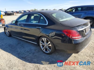 Drugie zdjęcie samochodu z przodu: 2015 MERCEDES-BENZ C 300 VIN:55SWF4JB6FU065475 - miniatura