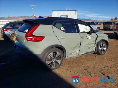 Trzecie zdjęcie samochodu z tyłu: 2021 VOLVO XC40 RECHARGE VIN:YV4ED3UR3M2528210 - miniatura