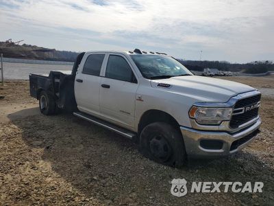 Czwarte zdjęcie samochodu z boku: 2020 RAM 3500 VIN:3C7WRTCL6LG199825 - miniatura