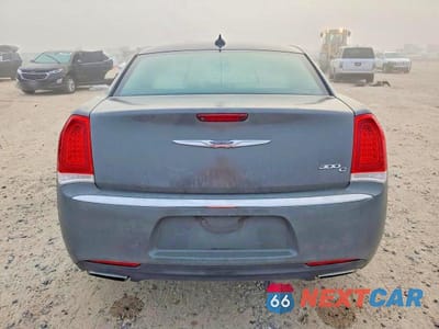 Zdjęcie 6 z 11 samochodu: 2017 CHRYSLER 300C VIN:2C3CCAET1HH625807 - miniatura
