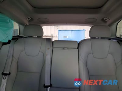 Zdjęcie 10 z 13 samochodu: 2023 VOLVO XC60 ULTIMATE VIN:YV4L12RF1P1346072 - miniatura