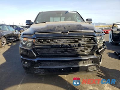 Piąte zdjęcie samochodu w środku: 2023 DODGE RAM 1500 VIN:1C6RREBT9PN516234 - miniatura