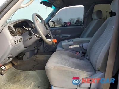 Zdjęcie 7 z 12 samochodu: 2002 TOYOTA TUNDRA SR5 V8 VIN:5TBBT44132S261612 - miniatura