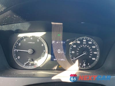 Zdjęcie 9 z 12 samochodu: 2017 HYUNDAI SONATA SPORT VIN:5NPE34AF6HH544556 - miniatura