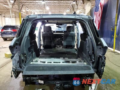 Zdjęcie 6 z 14 samochodu: 2025 LINCOLN NAVIGATOR RESERVE VIN:5LMJJ2LG2SEL13474 - miniatura