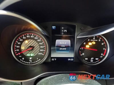 Zdjęcie 9 z 12 samochodu: 2017 MERCEDES-BENZ C 63 AMG-S VIN:WDDWK8HB8HF459722 - miniatura