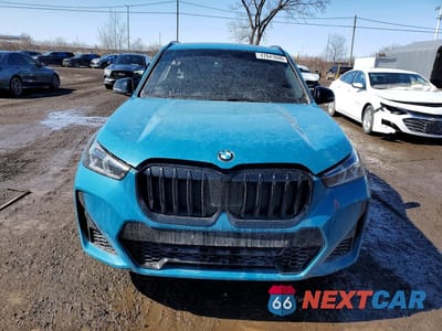 Piąte zdjęcie samochodu w środku: 2025 BMW X1 XDRIVE28I VIN:WBX73EF00S5192328 - miniatura