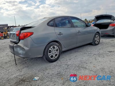 Trzecie zdjęcie samochodu z tyłu: 2010 HYUNDAI ELANTRA GLS VIN:KMHDU4AD1AU168654 - miniatura