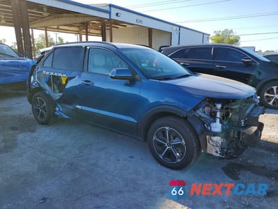 Czwarte zdjęcie samochodu z boku: 2025 KIA NIRO EX VIN:KNDCR3LE3S5295841 - miniatura