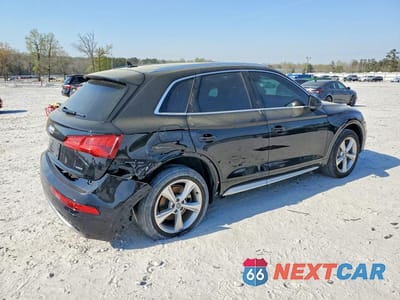 Trzecie zdjęcie samochodu z tyłu: 2020 AUDI Q5 PREMIUM PLUS VIN:WA1BNAFY2L2013865 - miniatura